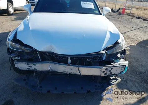 2018 Lexus Is 300 z USA, uszkodzony, nr VIN JTHBA1D23J5074880